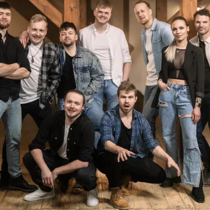 Hospodský Bordel z Nového Jičína slaví obří úspěch! Na své turné si je jako předkapelu vybral Divokej Bill. Mění ale název
