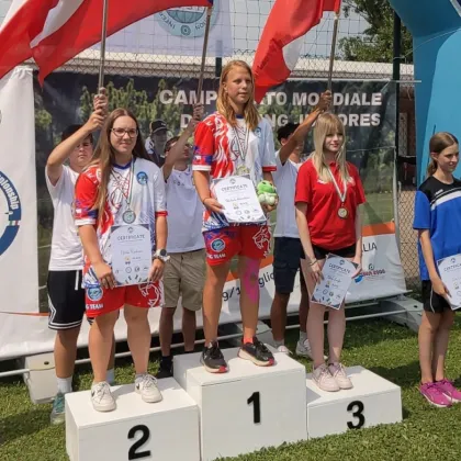 V Havířově mají světový unikát. Jednovaječná trojčata patří mezi nejlepší rybářky planety