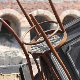 Problémovou ubytovnu v Ostravě čeká demolice. Nájemníci jsou naštvaní, neměli čas najít si nové bydlení
