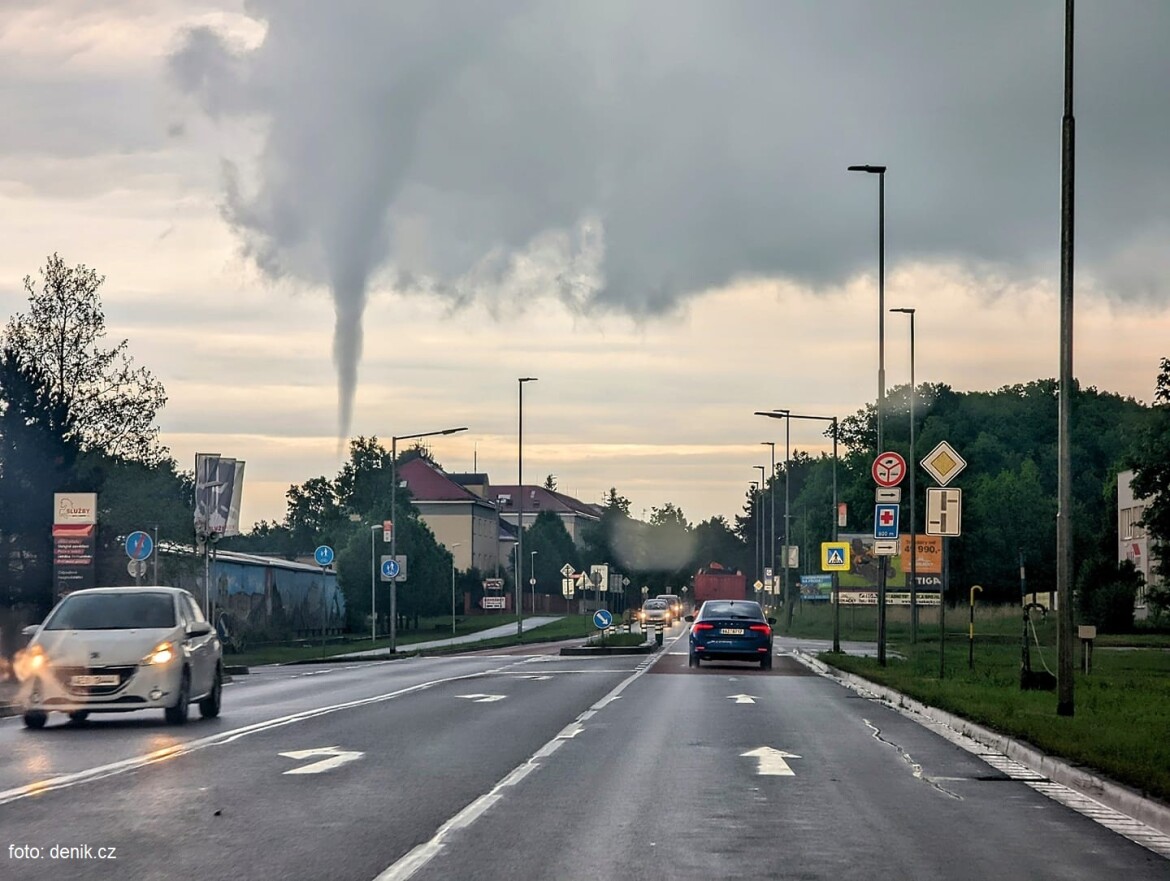 Za týden se Českem prohnalo už čtvrté tornádo! Tentokrát ho zaznamenali na Rychnovsku!