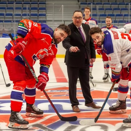 Plocha jako v NHL, nová sedadla! Hokejisté Poruby se vrací domů!