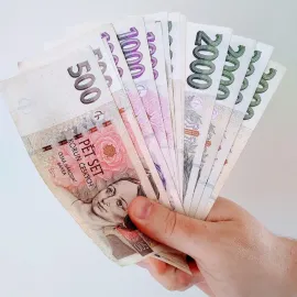Seniorka z Ostravy pomáhala online podvodníkům! Soud ji potrestal!