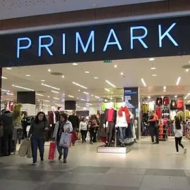 Do Ostravy míří aktuálně nejoblíbenější prodejce s oblečením