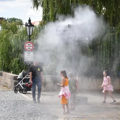 Olomouc plánuje mlžné sprchy na náměstí, spustit je chce příští rok