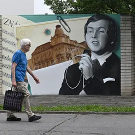 Plochu nedaleko centra Přerova ozdobí graffiti čtyř známých osobností města