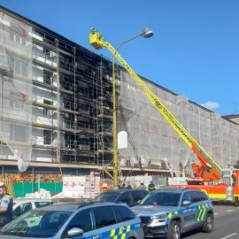 Při požáru paneláku v Havířově jeden mrtvý, šest lidí se nadýchalo kouře