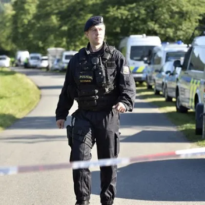 Muž z Frýdku-Místku se pokoušel vyloupit banku, přinesl si s sebou papírek s požadavky