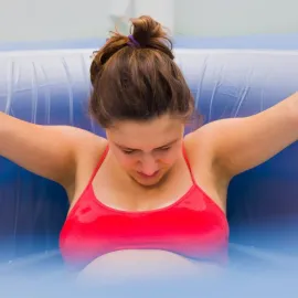 Nemocnice Šumperk koupila vanu, ve které mohou ženy rodit do vody